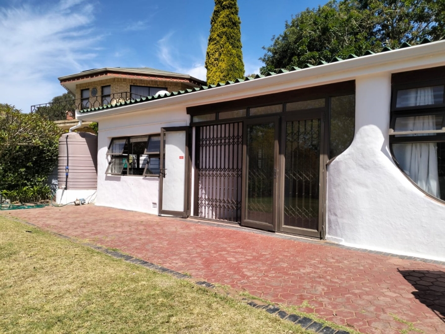 To Let 4 Bedroom Property for Rent in Groot Brakrivier Central Western Cape